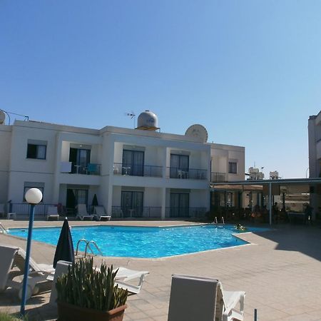 Cordelia Hotel Apartments アヤナパ エクステリア 写真