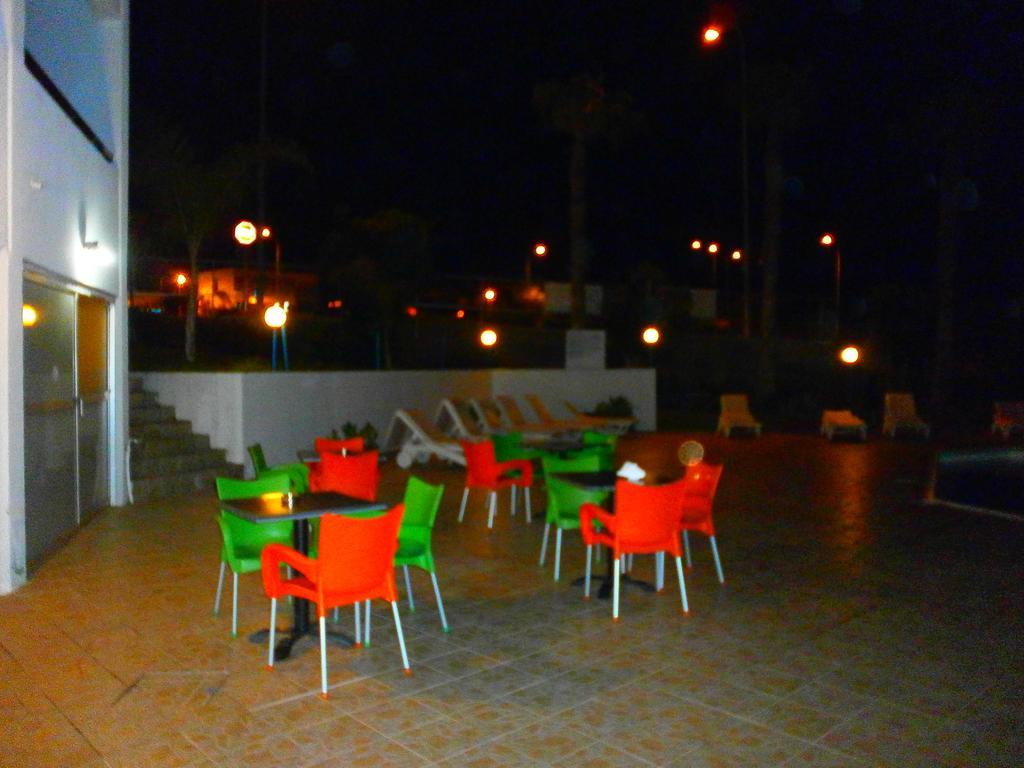 Cordelia Hotel Apartments アヤナパ エクステリア 写真